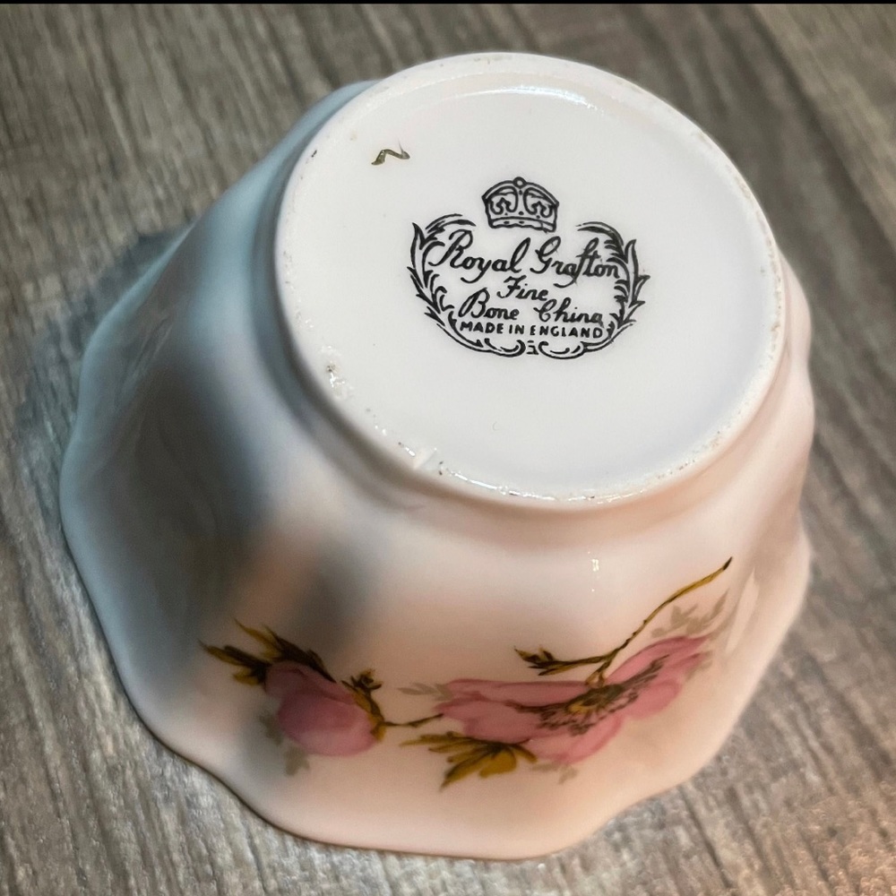 Creamer Sugar Bowl Pink Floral Design - Picture 5 of 6